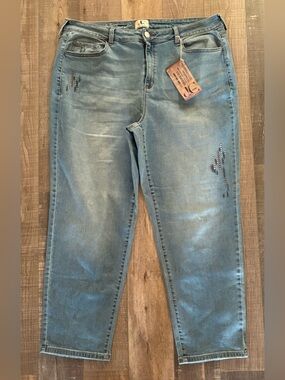 D/C Light Blue Jeans with Subtle Distressing